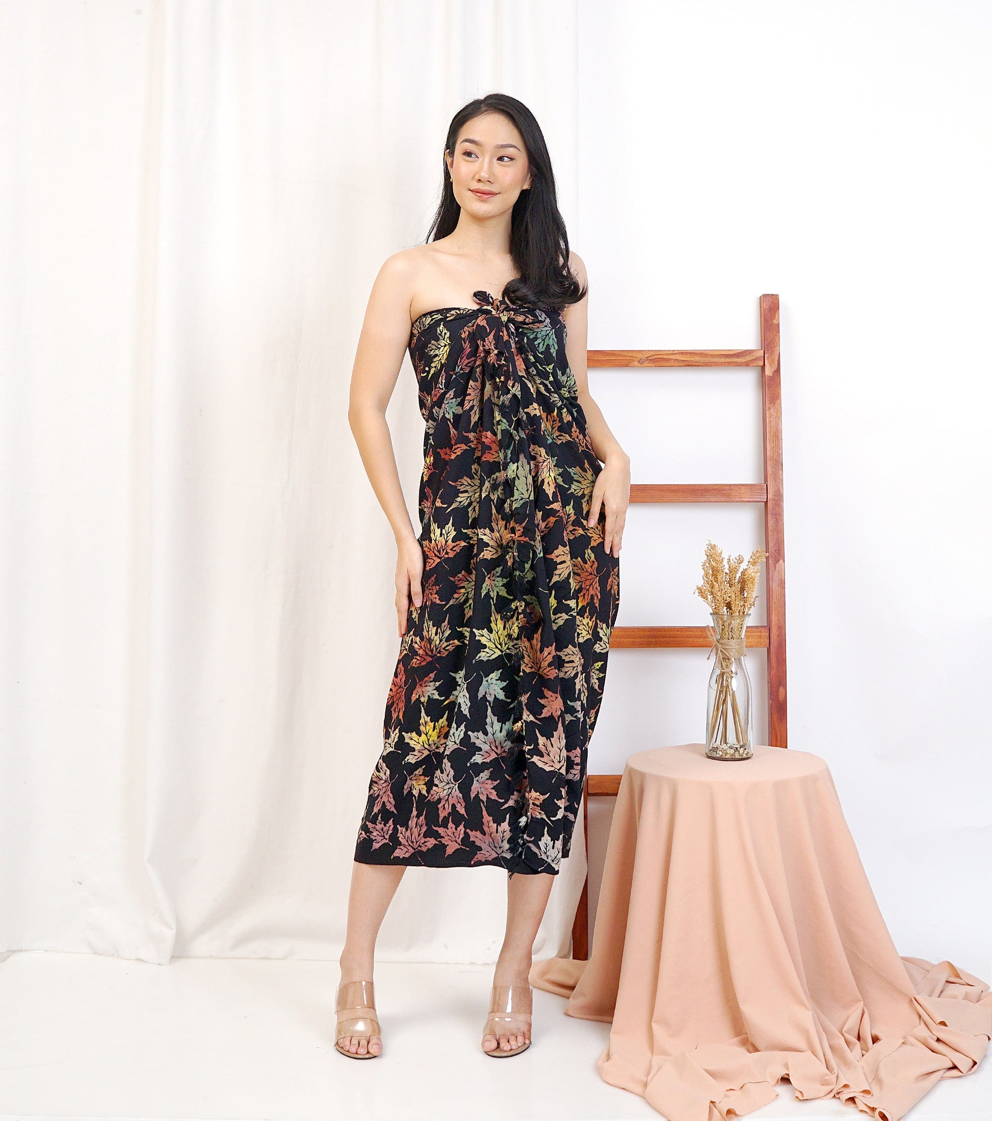 Sarong Bali | Grape Leaf Pattern | Bali Sini Shop